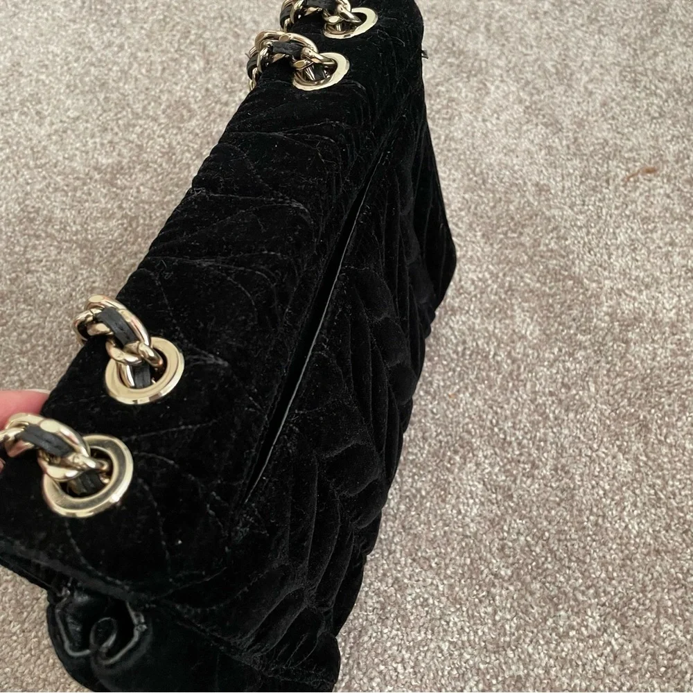 Kate Spade Black Quilted Crossbody Bag - Picture 4 of 10